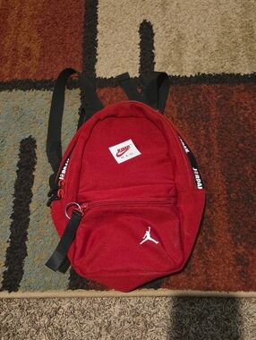 jordan rare air solo mini backpack Amazon.com | (White/), Small gym clothes Air Jordan Mini Backpack 'Mint